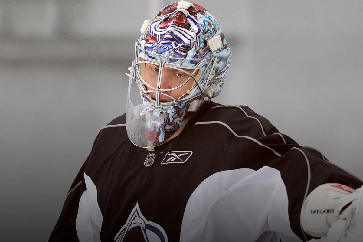 Звезду хоккея арестовали в США. Россиянина обвинили в домашнем насилии над моделью